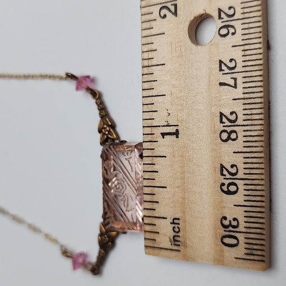 Art Nouveau Necklace Pididdly Links Kingston NY Pink Carved Glass Brass 14" VTG - Picture 9 of 10